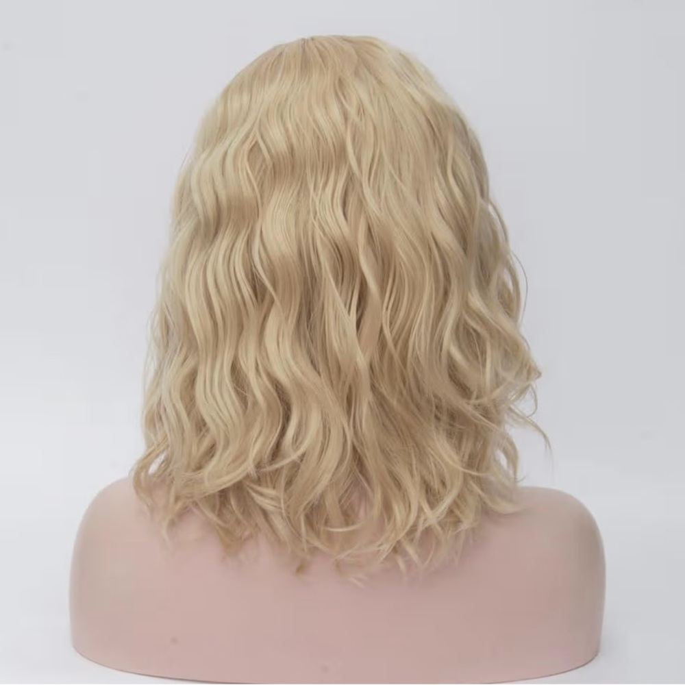 Blonde Wavy Hair Wig - Picture 2 of 3
